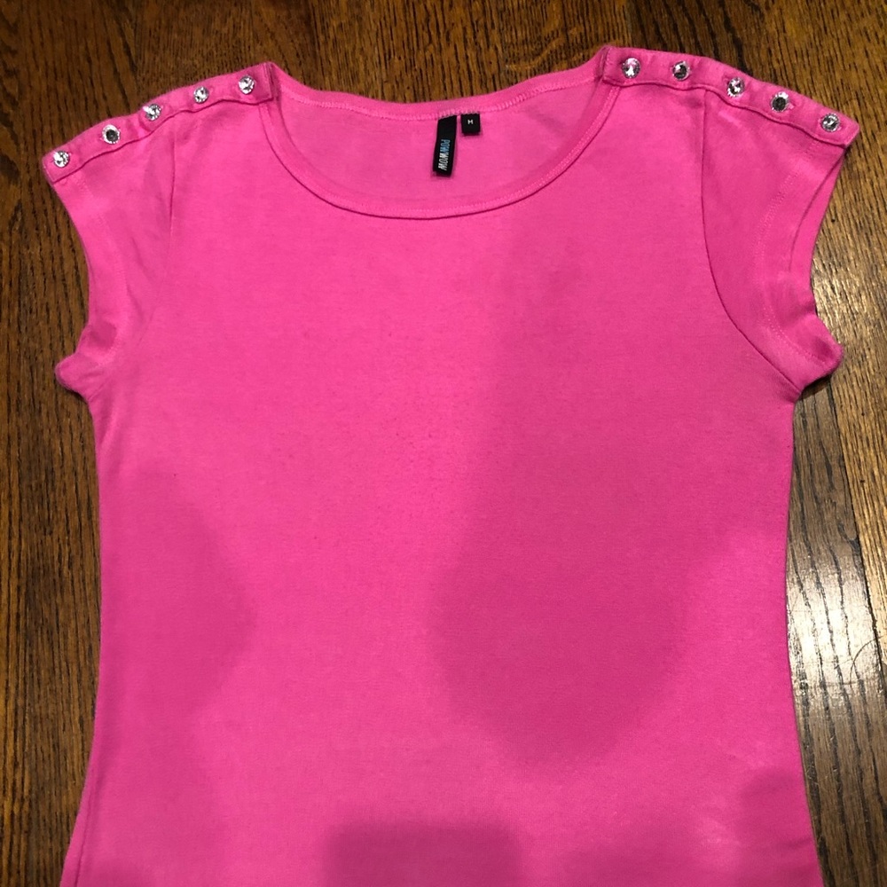 PowWow t-shirt with rhinestones buttons